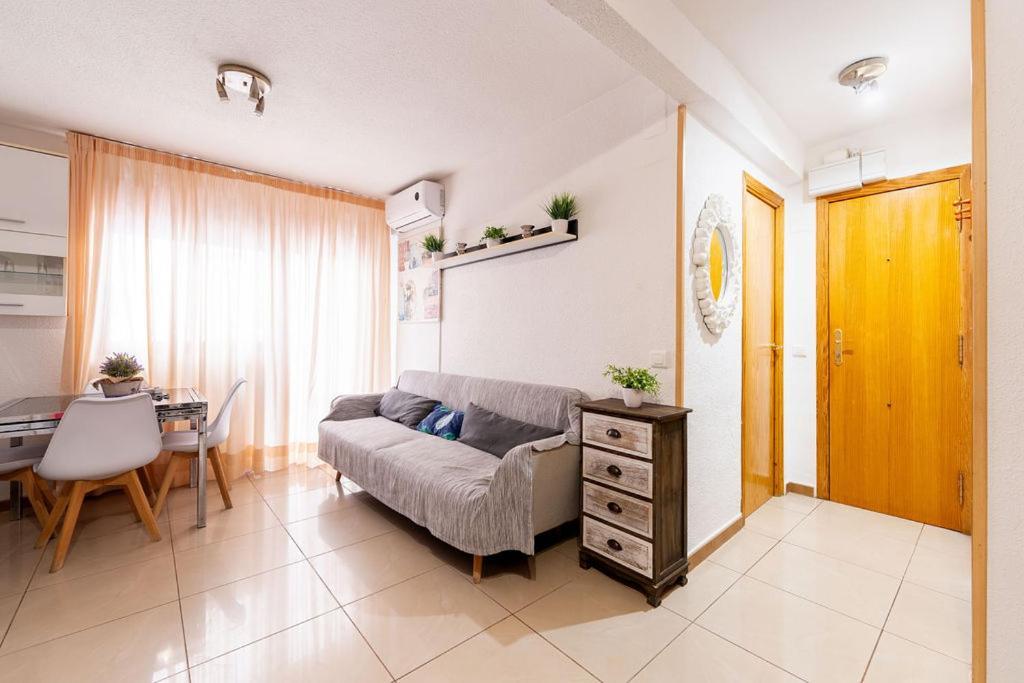 Apartamento En El Centro A Un Minuto De La Playa ベニドルム エクステリア 写真