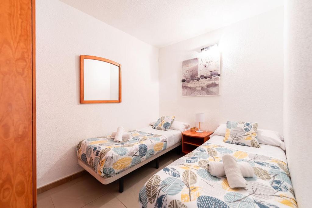 Apartamento En El Centro A Un Minuto De La Playa ベニドルム エクステリア 写真